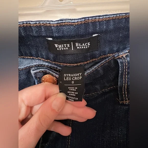White House Black Market Women's Size 8 Blue Crop Jeans Mid-Rise - Picture 3 of 5